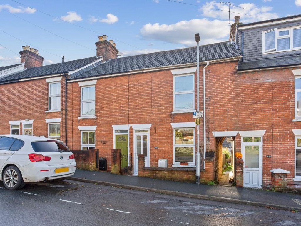 2 bed property for sale in Wyndham Road, Salisbury SP1, £250,000