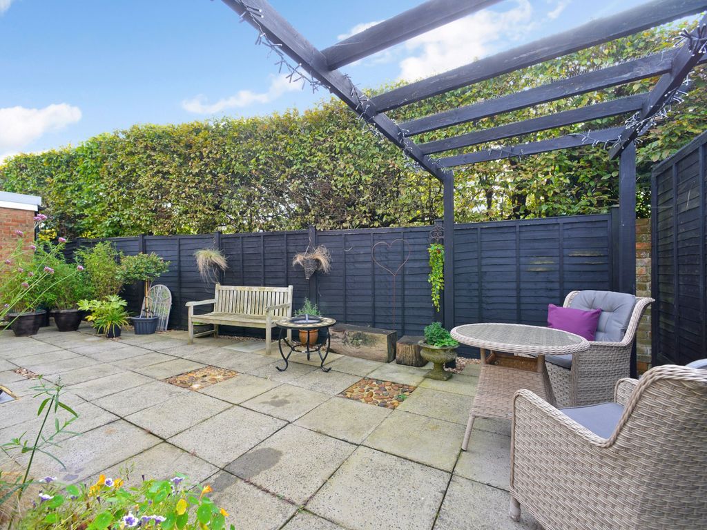 3 bed detached house for sale in Godalming, Surrey GU7, £535,000