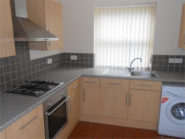 2 bed shared accommodation to rent in Westbury Street, Swansea SA1, £950 pcm