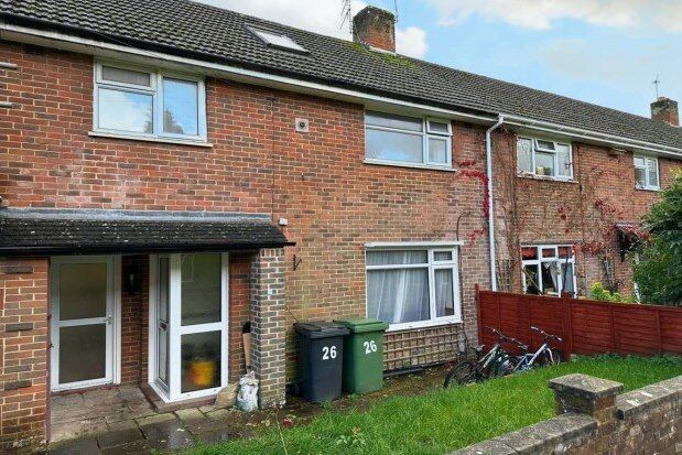 4 bed terraced house to rent in Fromond Road, Winchester SO22, £1,500 pcm