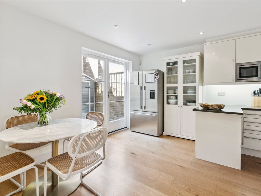 2 bed terraced house for sale in North Side Wandsworth Common, London SW18, £900,000