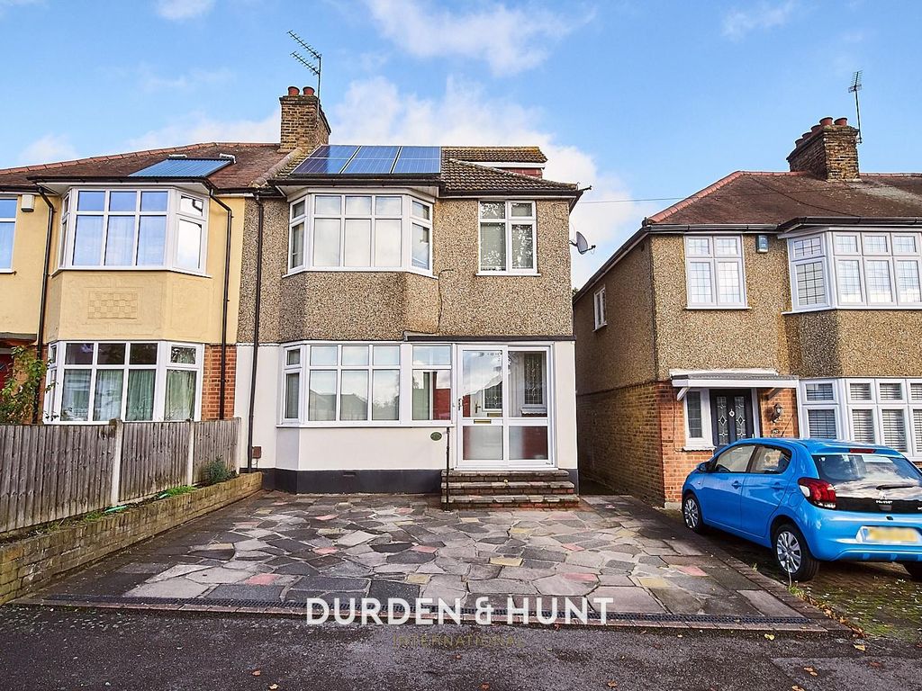 4 bed semi-detached house for sale in Osborne Road, Hornchurch RM11, £575,000