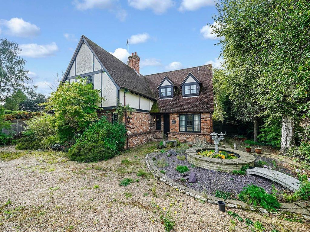 4 bed detached house for sale in Badger's, Lower Road, Little Hallingbury, Bishop's Stortford CM22, £800,000