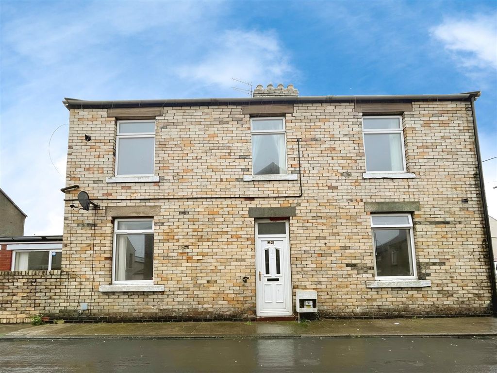 2 bed end terrace house for sale in Grey Street, Crook DL15, £50,000