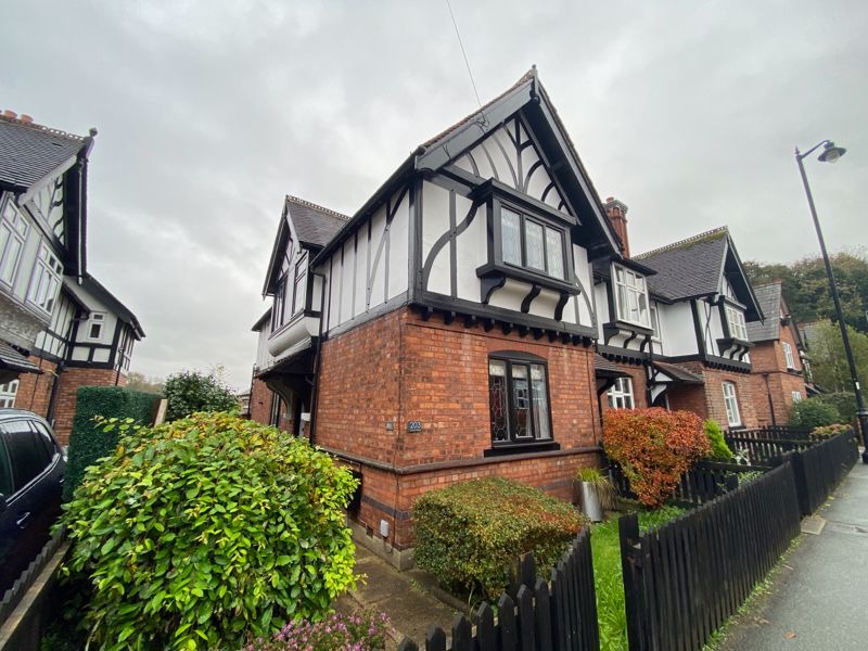 2 bed terraced house for sale in London Road, Northwich CW9, £249,950