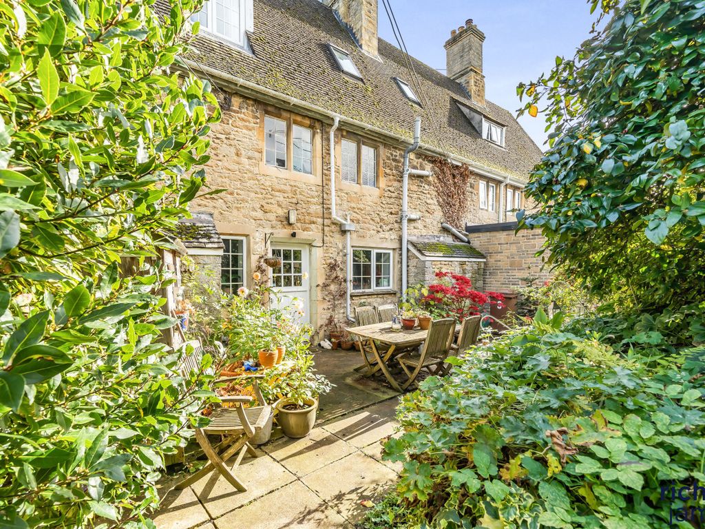 4 bed terraced house for sale in The Hill, Bourton, Oxfordshire SN6, £450,000
