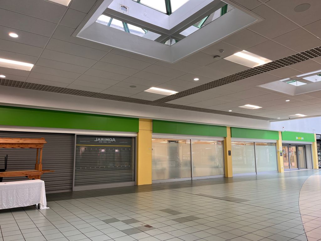 Retail premises to let in Former Dwp, 27-33 Dundas Shopping Centre, Middlesbrough TS1, £60,000 pa