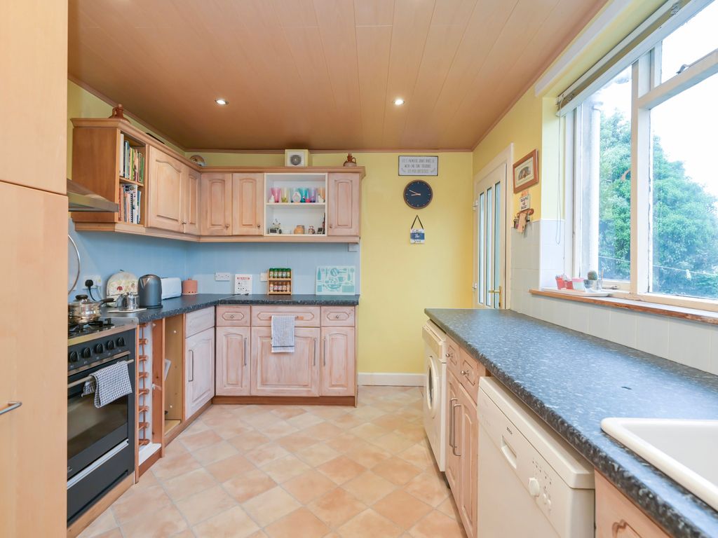 3 bed property for sale in 12 Yewlands Crescent, Edinburgh EH16, £320,000