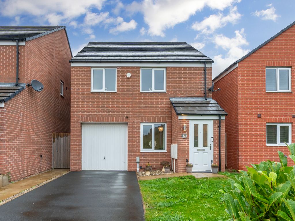 3 bed detached house for sale in Topping Green, Hindley Green, Wigan WN2, £249,950