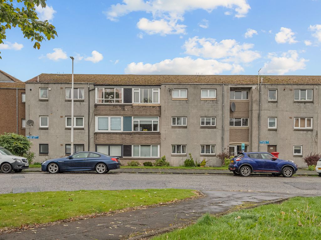 3 bed flat for sale in Wallace Street, Grangemouth FK3, £62,995