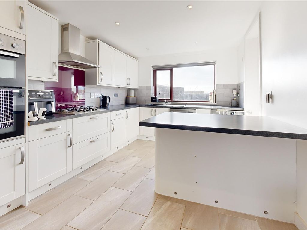 4 bed property for sale in Rip Croft, Portland DT5, £295,000