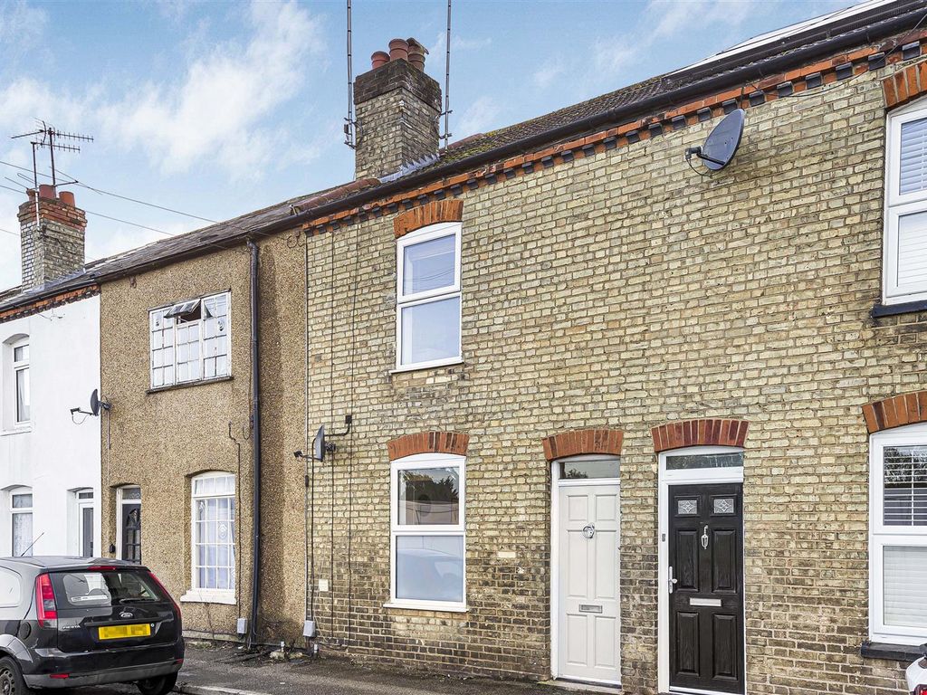 3 bed terraced house for sale in Marshgate Drive, Hertford SG13, £435,000