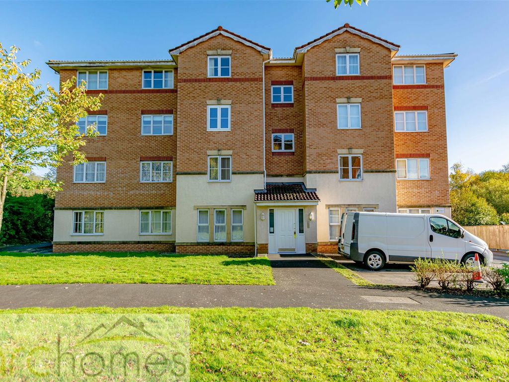 2 bed flat for sale in Porterfield Drive, Tyldesley, Manchester M29, £85,000