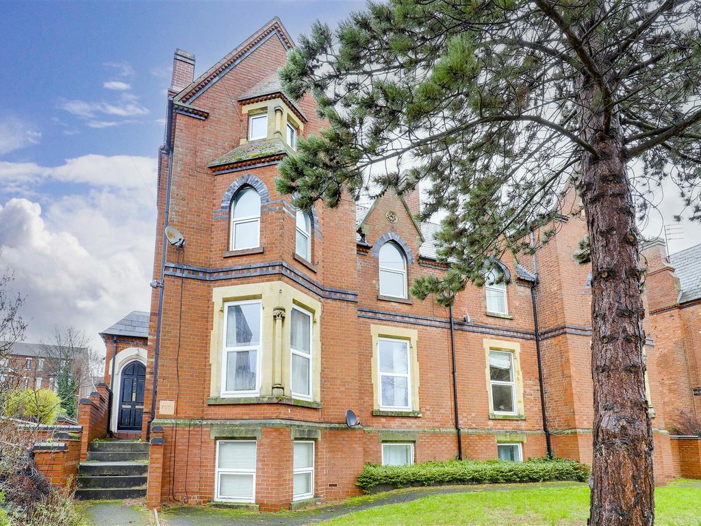 1 bed flat for sale in All Saints Street, Nottingham, Nottinghamshire NG7, £130,000