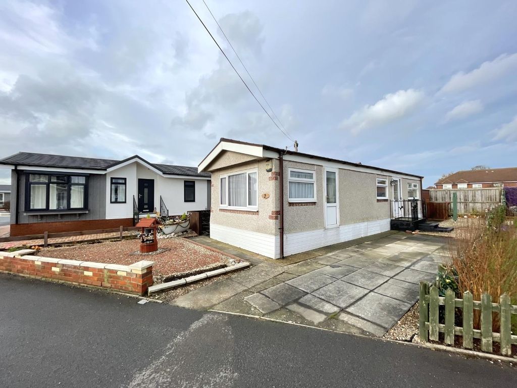 2 bed detached bungalow for sale in Sea Breeze Park, Queen Street, Seaton Carew, Hartlepool TS25, £65,000