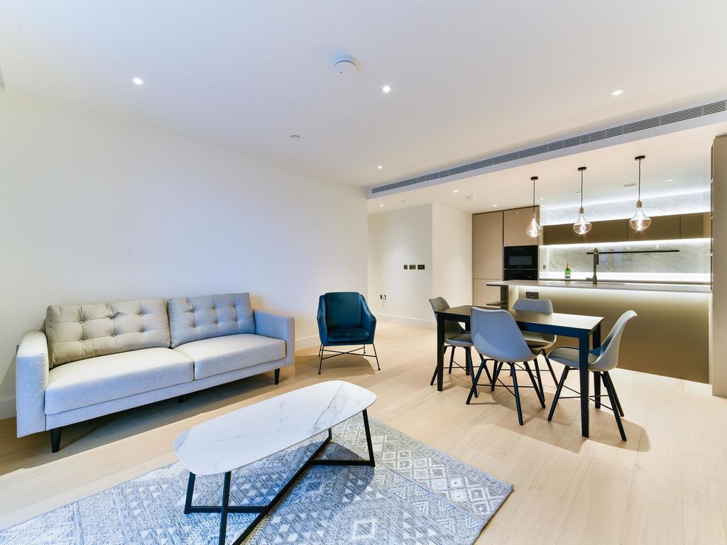 2 bed flat to rent in Cassini Apartments, White City Living, London W12, £3,600 pcm