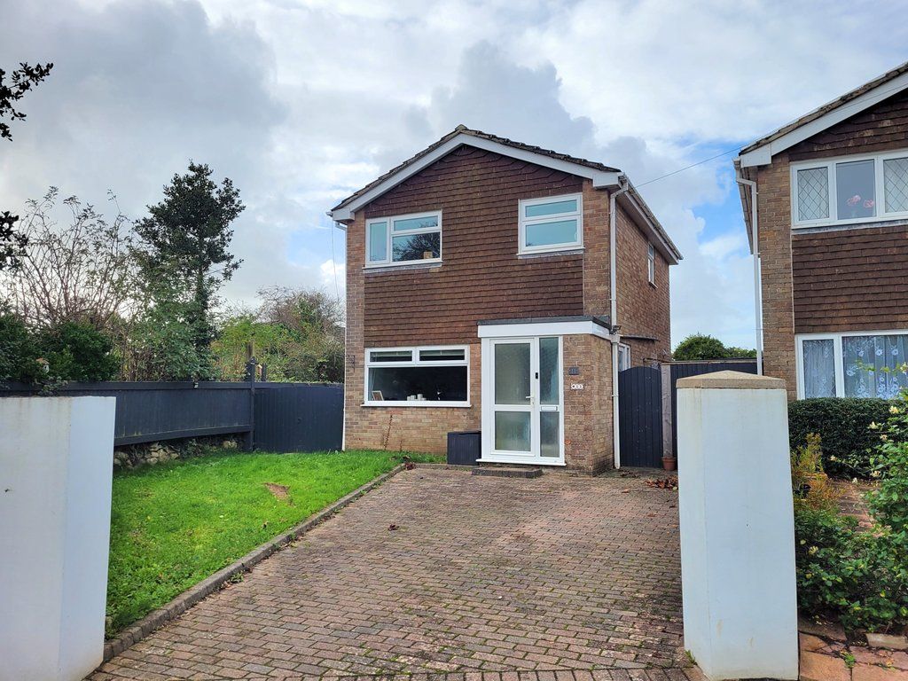 3 bed detached house for sale in Clos Y Grug, Nottage, Porthcawl CF36, £300,000