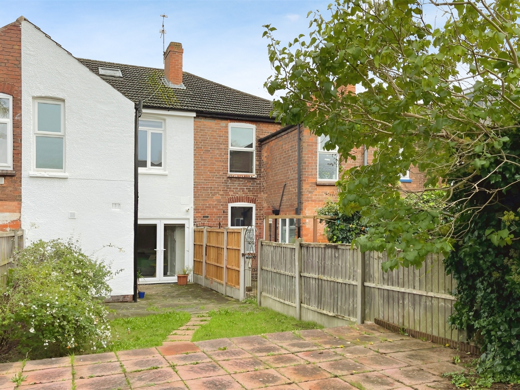 4 bed terraced house for sale in Fletcher Road, Beeston NG9, £300,000