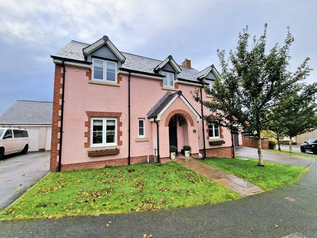 4 bed detached house for sale in Maes Y Siglen, Coity, Bridgend County. CF35, £465,000