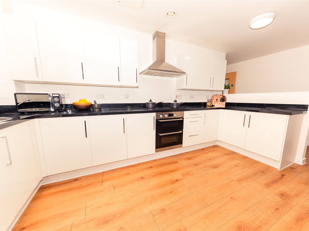 5 bed flat to rent in The Edge, 2 Seymour St, Liverpool L3, £624 pcm
