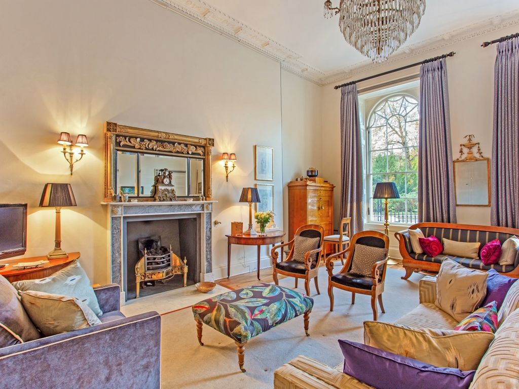 3 bed maisonette to rent in Sydney Place, Bathwick, Bath BA2, £8,500 pcm