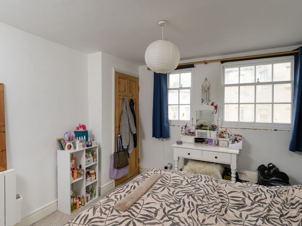 1 bed flat for sale in Monmouth Place, Bath BA1, £235,000
