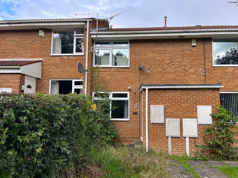 2 bed terraced house for sale in Meadowcroft Gardens, Sheffield S20, £105,000
