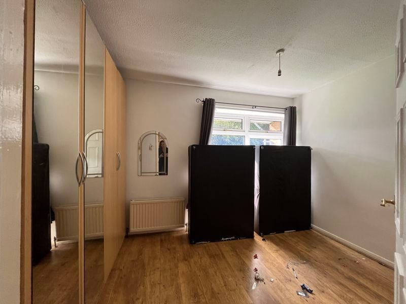 2 bed terraced house for sale in Meadowcroft Gardens, Sheffield S20, £105,000