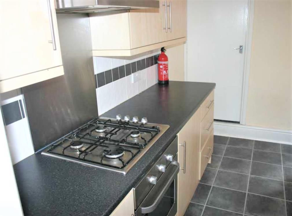 3 bed semi-detached house to rent in 15 Dawlish Road, Selly Oak, Birmingham B29, £1,365 pcm
