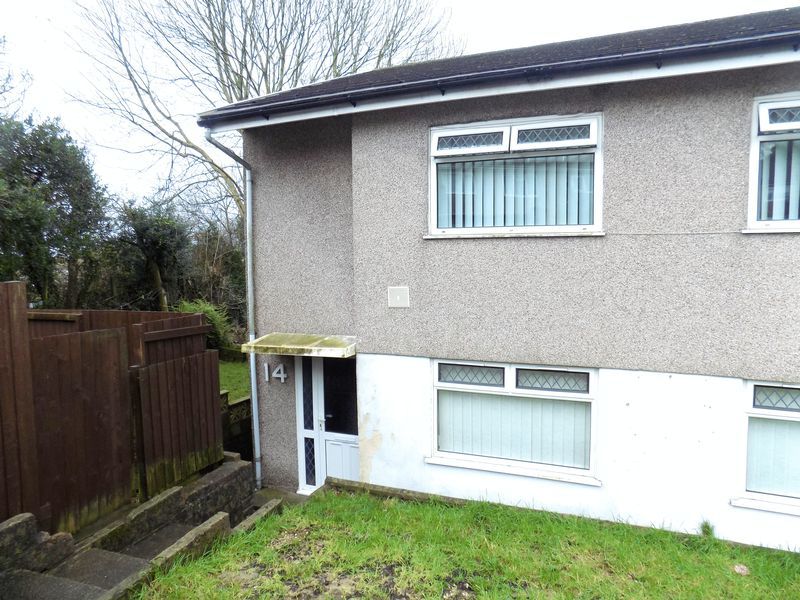 2 bed flat for sale in Bryn Owain, Caerphilly CF83, £95,000