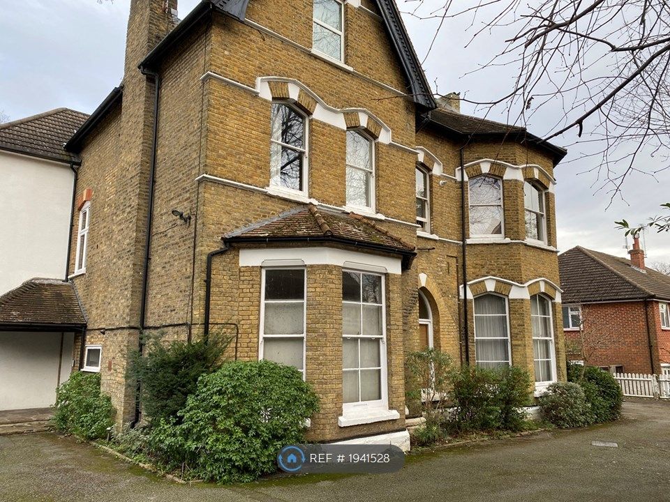 2 bed flat to rent in Shortlands Grove, Bromley BR2, £1,600 pcm