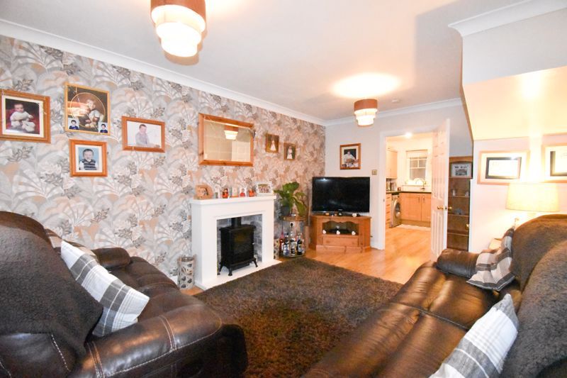 2 bed semi-detached house for sale in Kingfisher Drive, Pickering YO18, £200,000