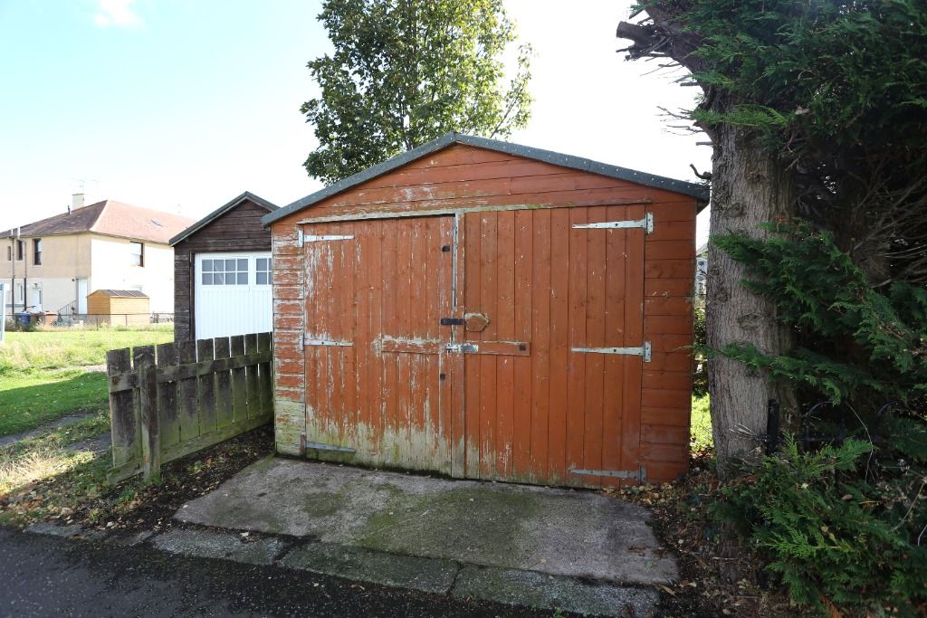 Parking/garage to rent in Roseberry Crescent (Garage), Gorebridge, Midlothian EH23, £95 pcm