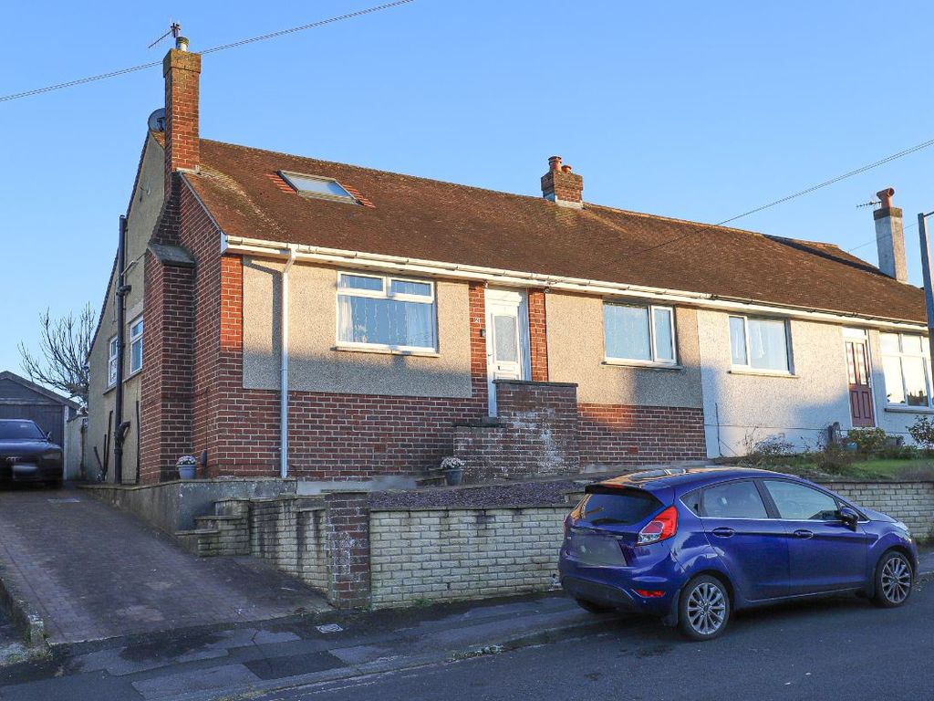 4 bed bungalow for sale in Bay View Avenue, Slyne, Lancaster LA2, £295,000