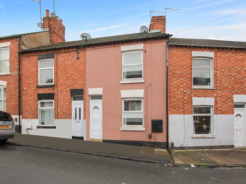 3 bed terraced house for sale in Salisbury Street, Northampton NN2, £175,000
