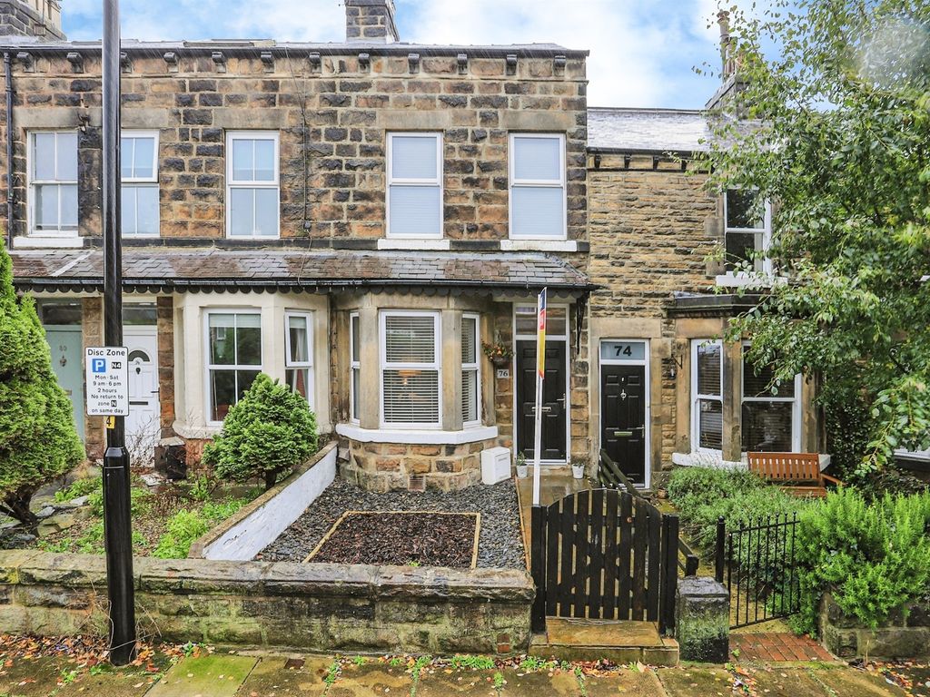 3 bed property for sale in Mayfield Grove, Harrogate HG1, £239,950