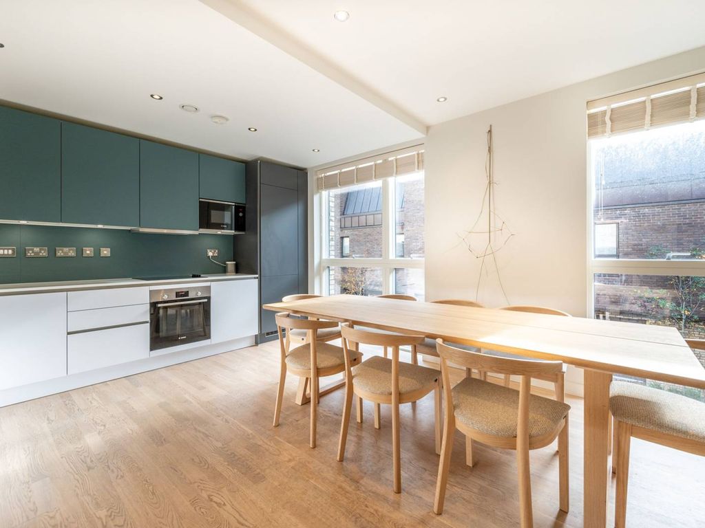 4 bed terraced house to rent in Hackney Wick, Hackney Wick, London E20, £8,500 pcm