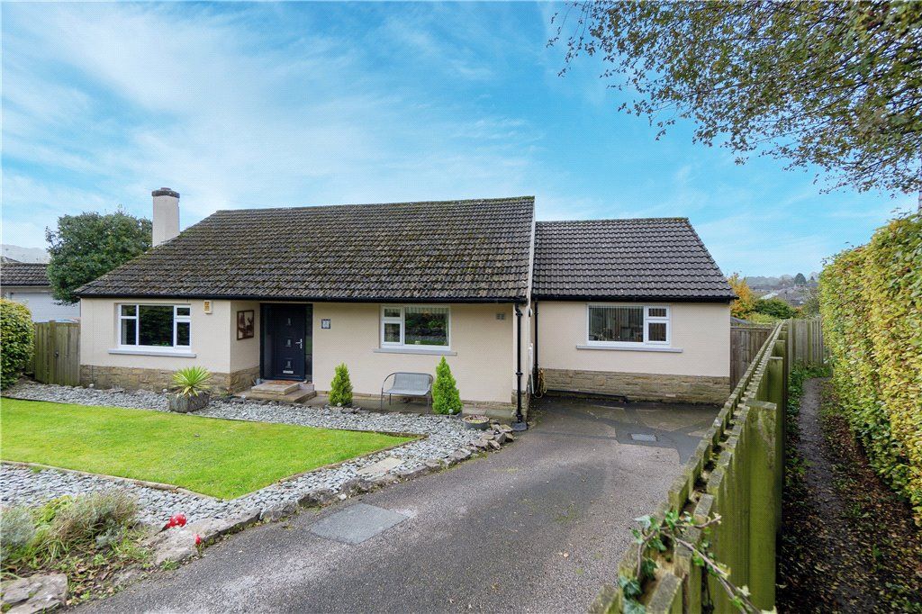 4 bed bungalow for sale in Hill Top Close, Embsay, Skipton BD23, £450,000