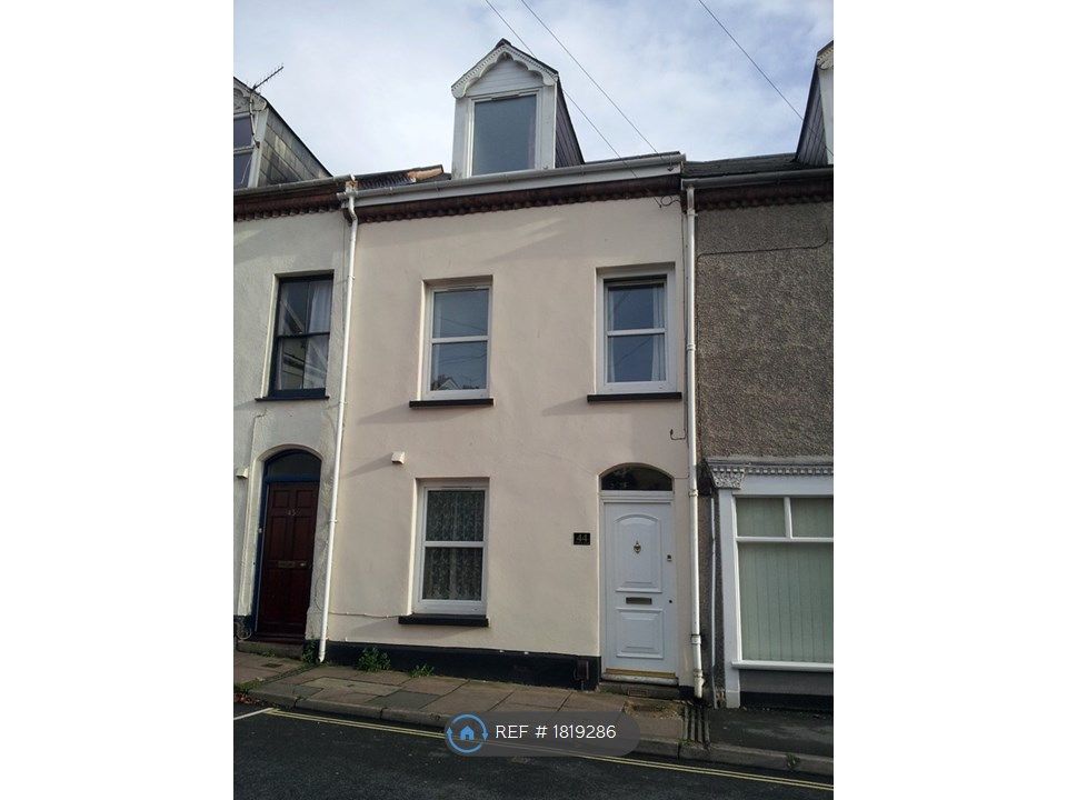4 bed terraced house to rent in Clifton Road, Exeter EX1, £2,600 pcm