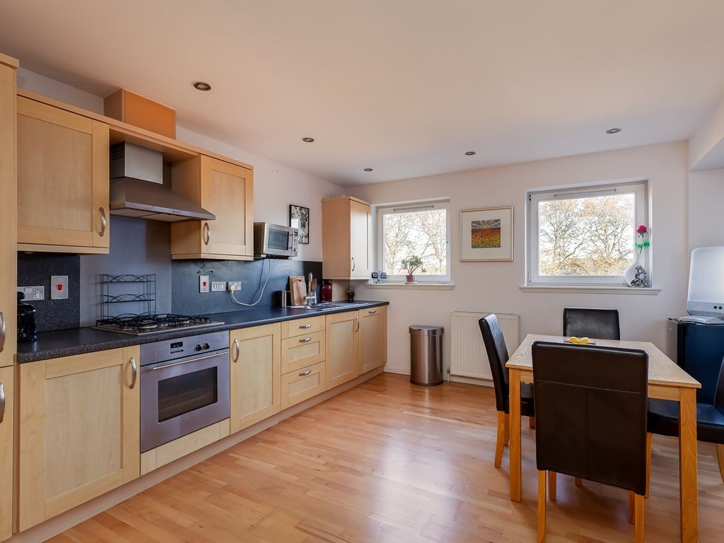 2 bed flat for sale in Northfield Heights, Northfield, Edinburgh EH8, £240,000