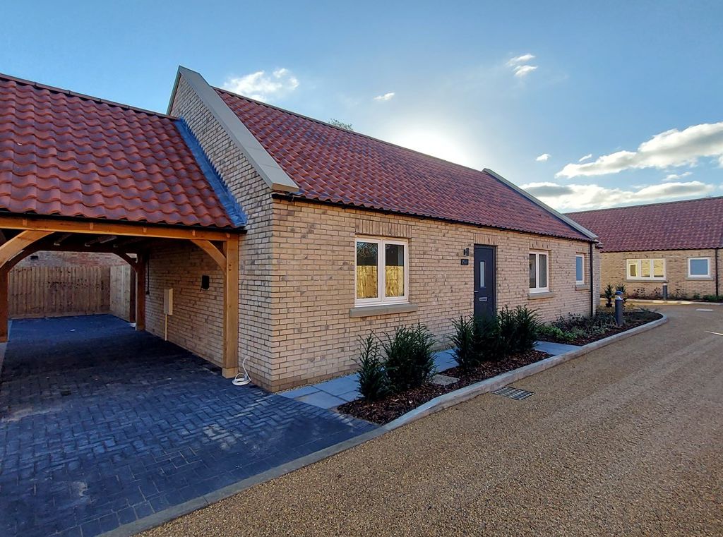 New home, 3 bed bungalow for sale in Fortrey Court, London Road, Chatteris PE16, £365,000