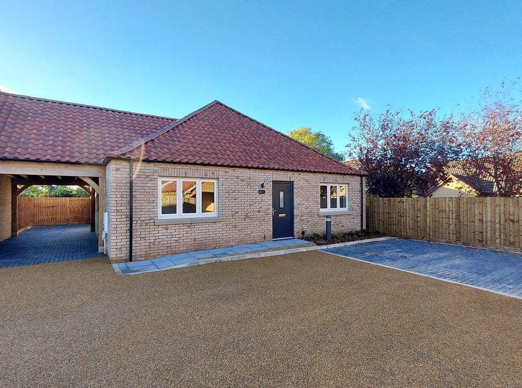 New home, 3 bed bungalow for sale in Fortrey Court, London Road, Chatteris PE16, £400,000