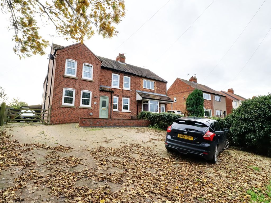 4 bed semi-detached house for sale in Rectory Street, Epworth DN9, £307,500