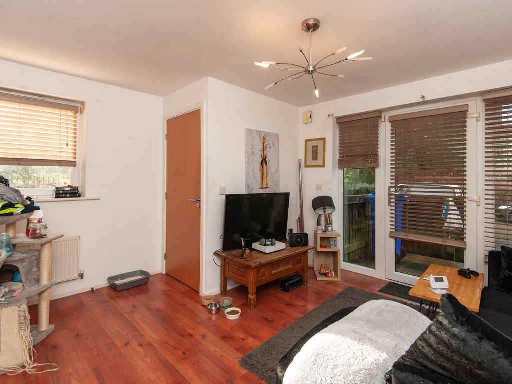 1 bed terraced house for sale in Oxclose Park Rise, Halfway S20, £100,000