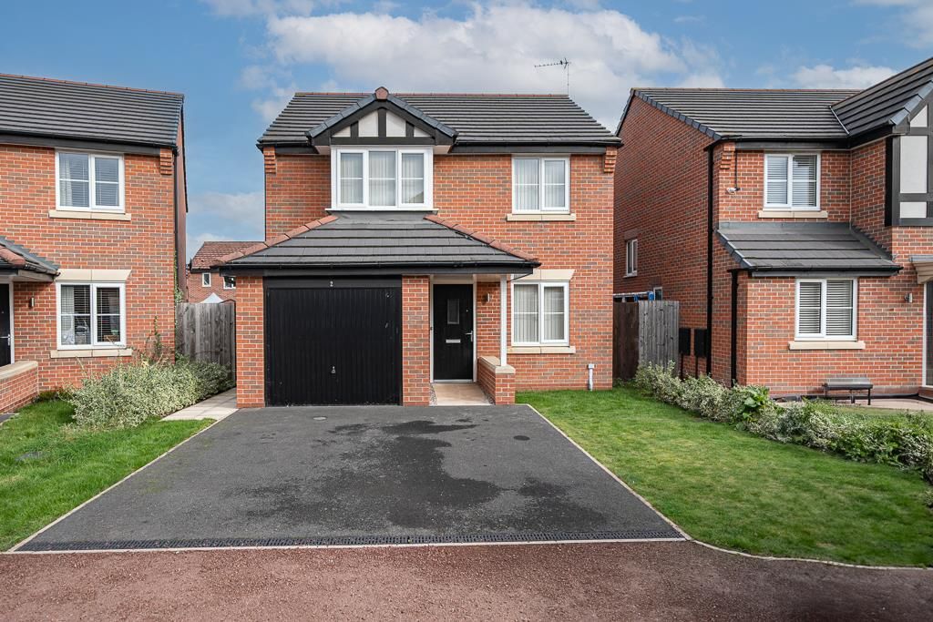 3 bed detached house for sale in Vernon Close, Middlewich CW10, £260,000