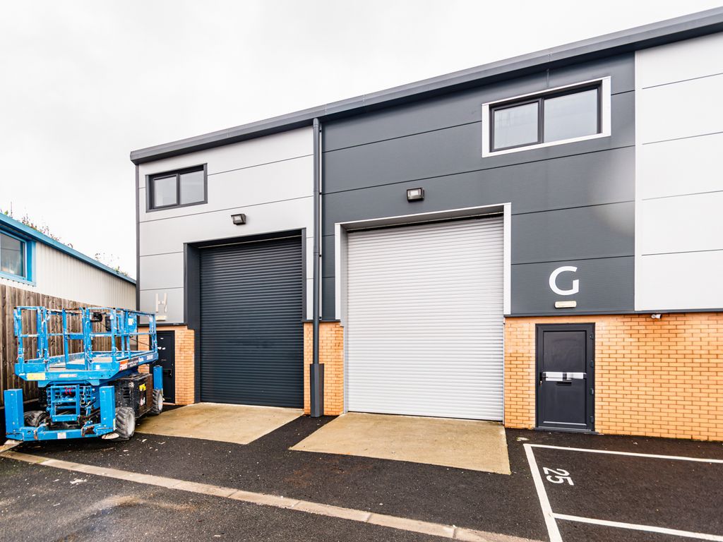 Warehouse to let in Unit 5G Jaguar Point Business Park, Poole BH12, £17,500 pa