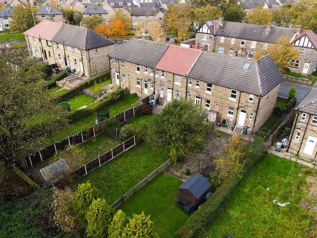 3 bed terraced house for sale in Brackenhall Road, Huddersfield HD2, £120,000