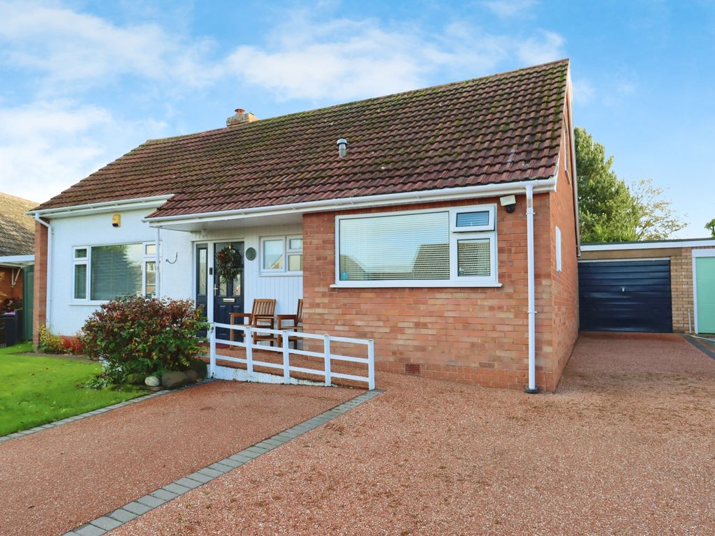 2 bed detached bungalow for sale in Pump Road, Shrewsbury SY4, £339,995