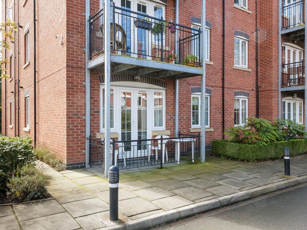 2 bed flat for sale in Pillory Street, Nantwich, Cheshire CW5, £165,000