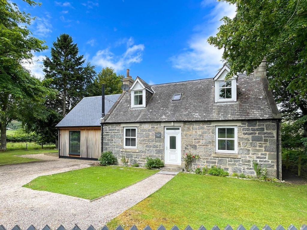 3 bed detached house for sale in Glenlivet, Ballindalloch AB37, £290,000